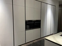 Цветни кухненски шкафове